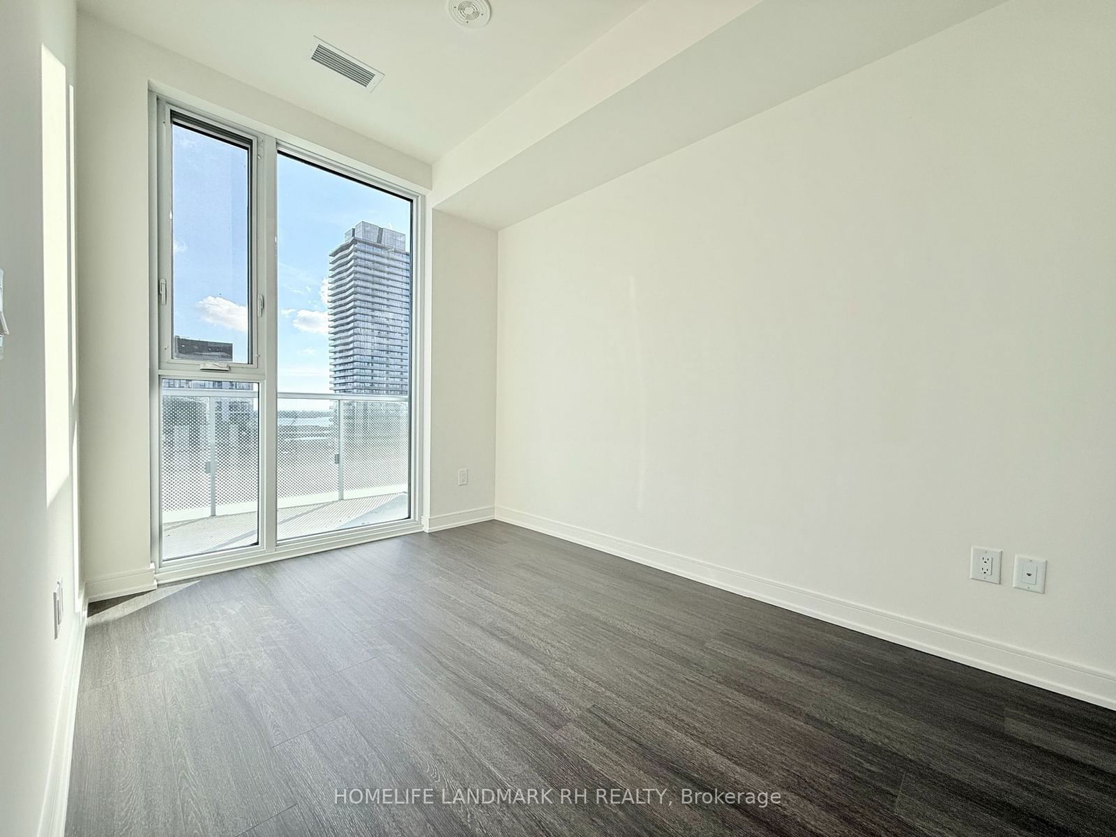 425 Front St E, unit 1309 for rent