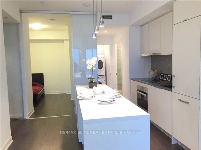 88 Harbour St, unit 6206 for rent