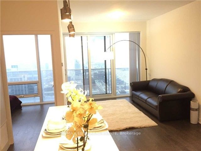 88 Harbour St, unit 6206 for rent