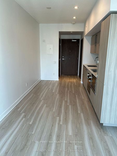 19 Bathurst St, unit 3906 for rent