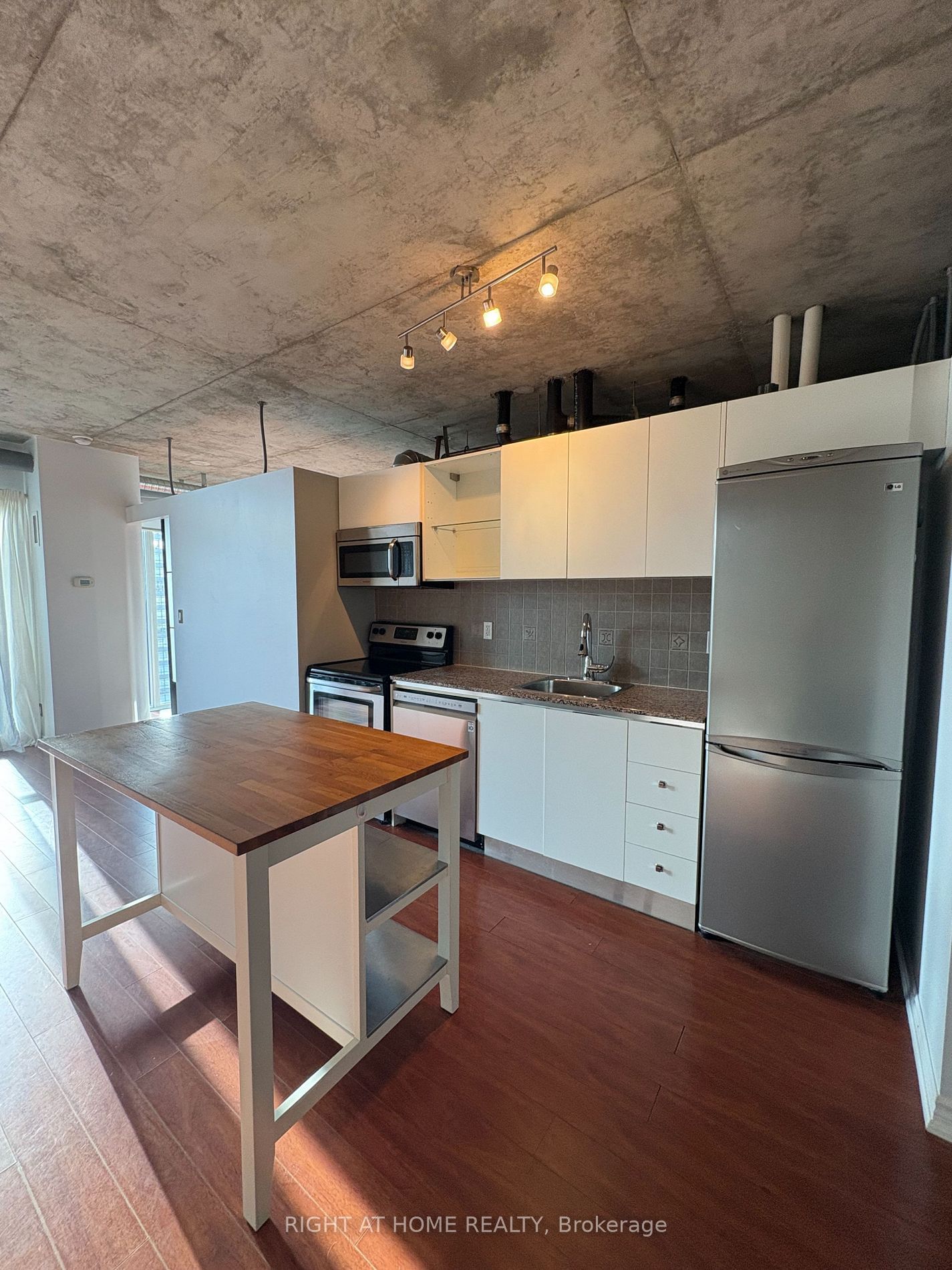 150 Sudbury St, unit 1015 for rent