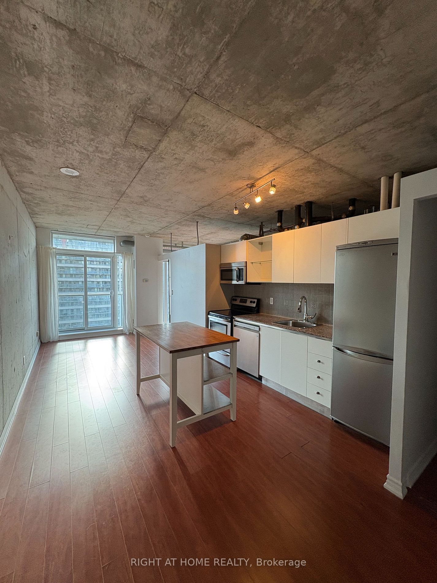 150 Sudbury St, unit 1015 for rent