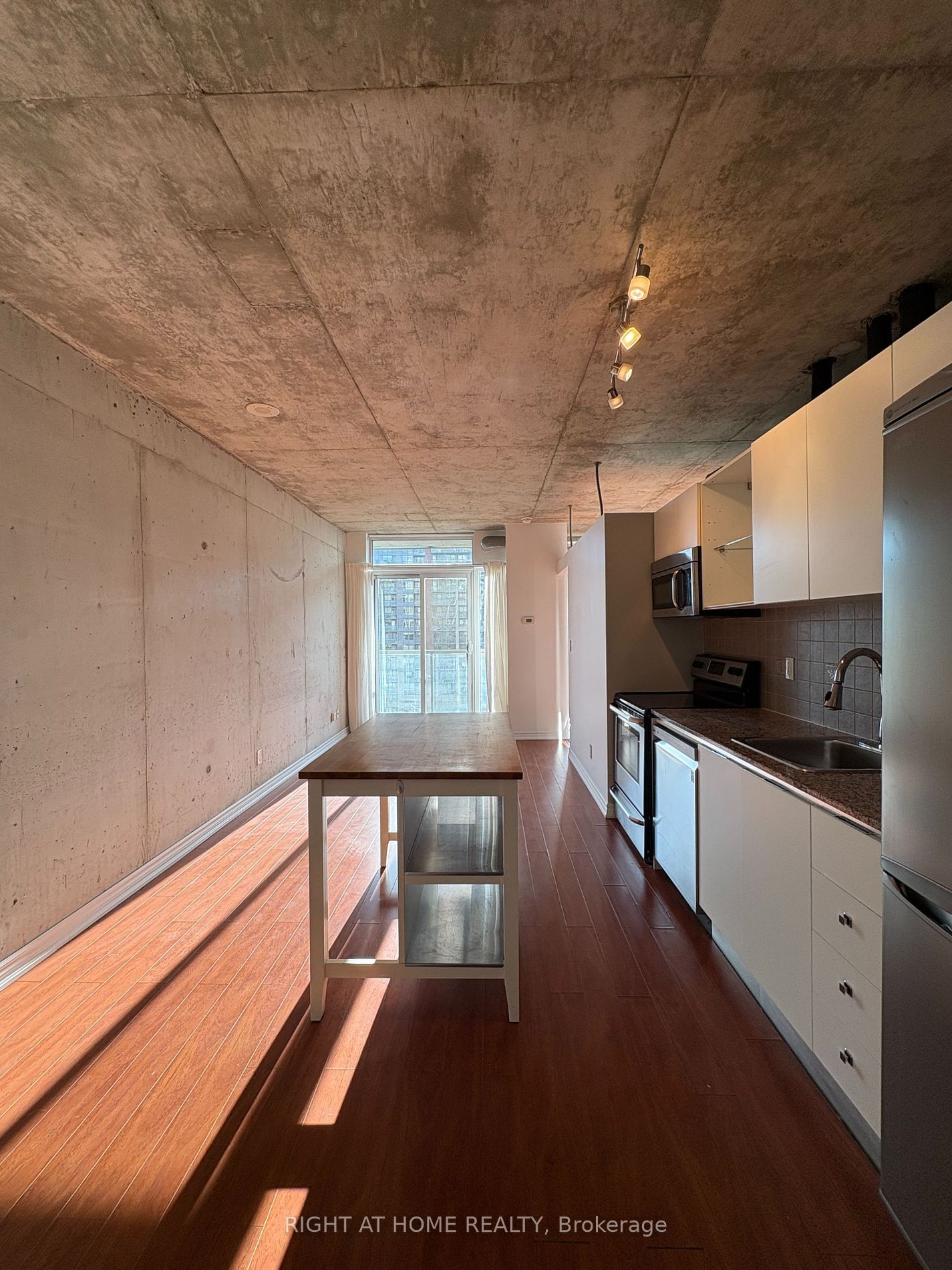 150 Sudbury St, unit 1015 for rent