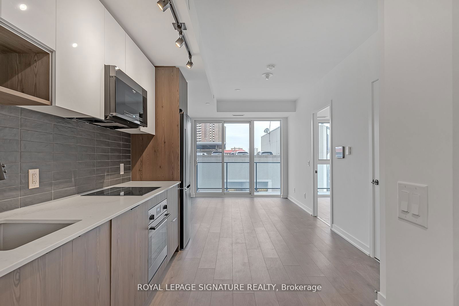 5 Defries St, unit 626 for rent