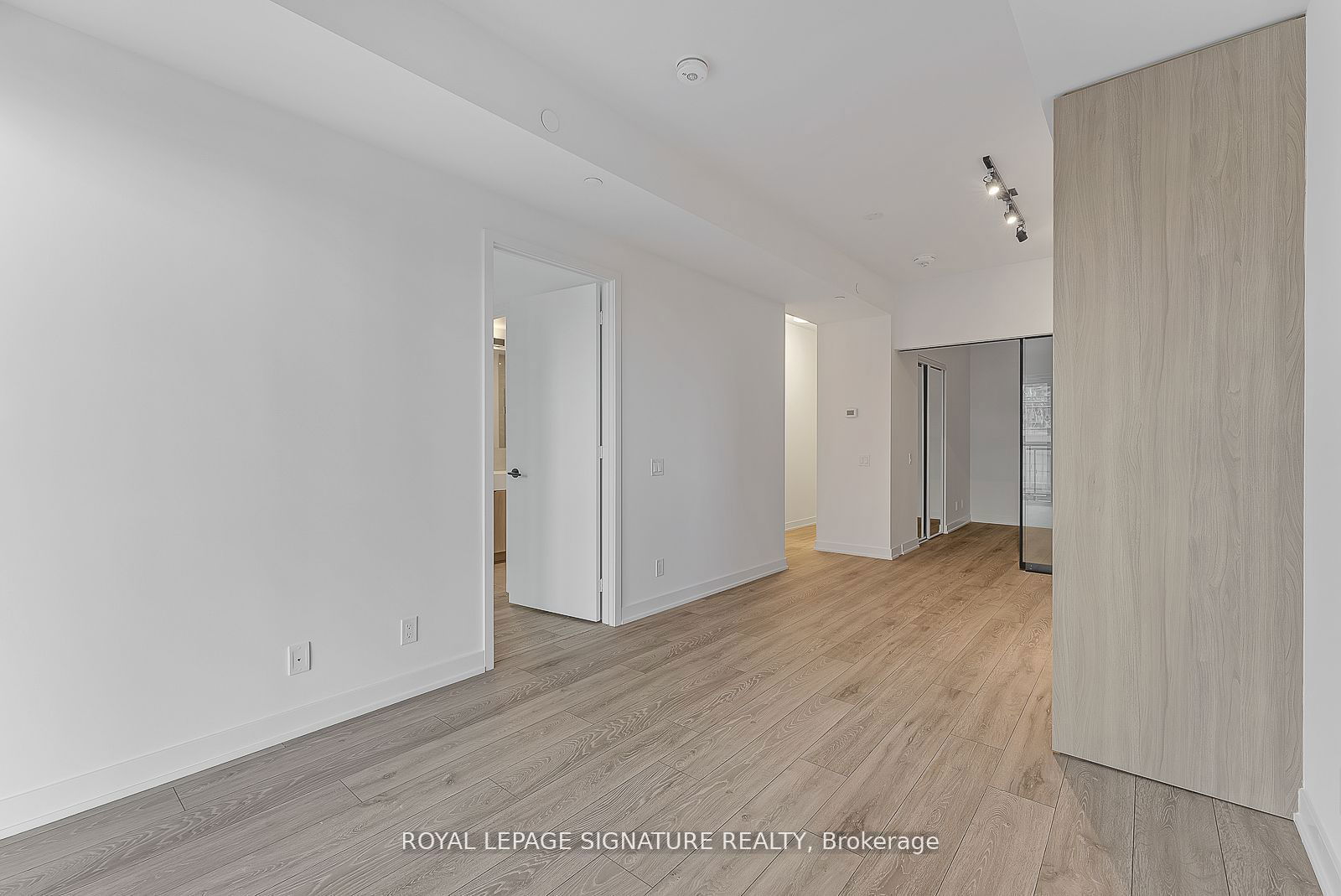 108 Peter St, unit 3001 for rent