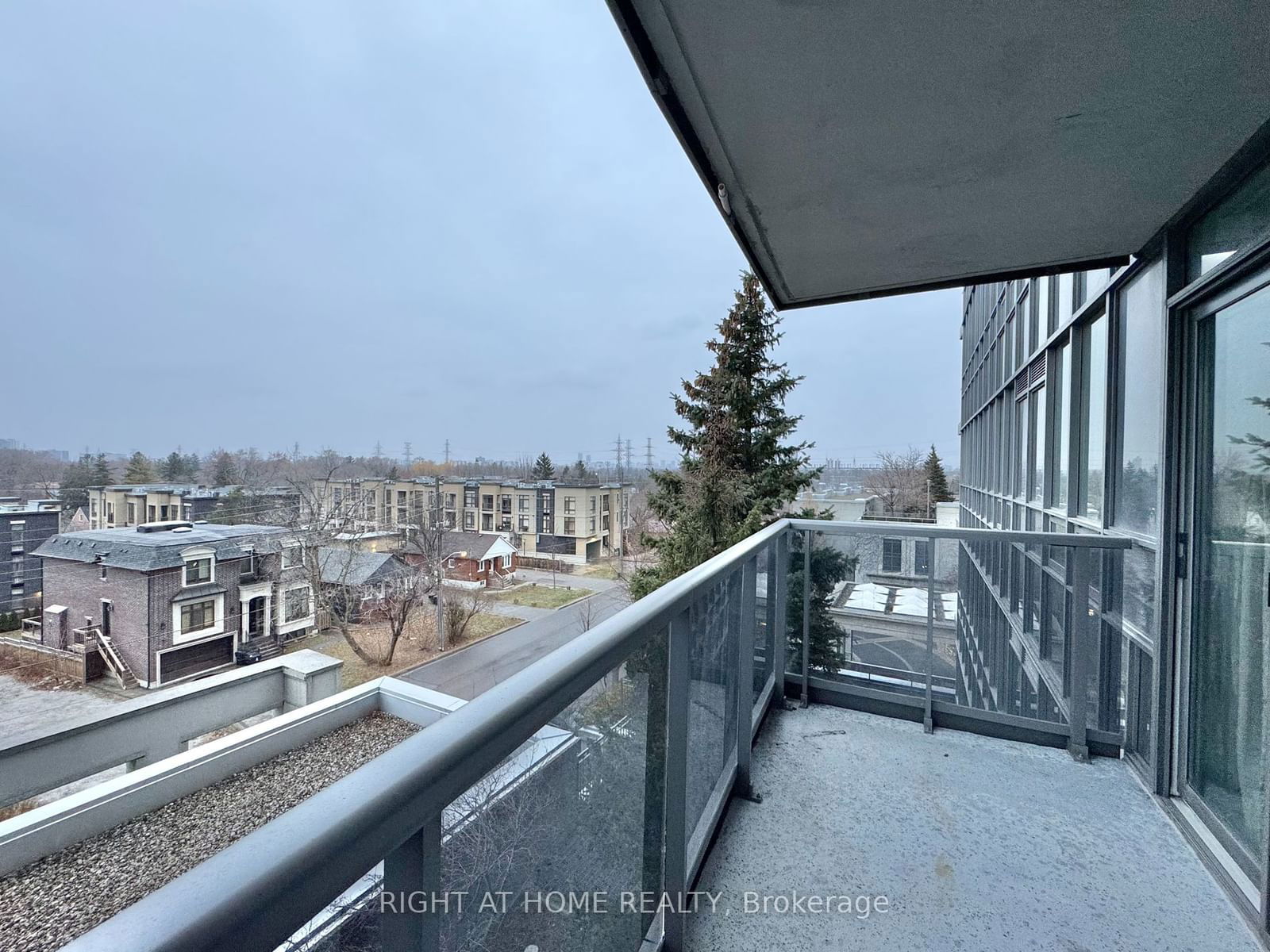 15 Greenview Ave, unit 511 for rent