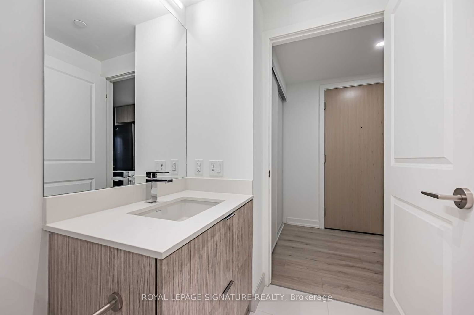 395 Bloor St E, unit 1412 for rent