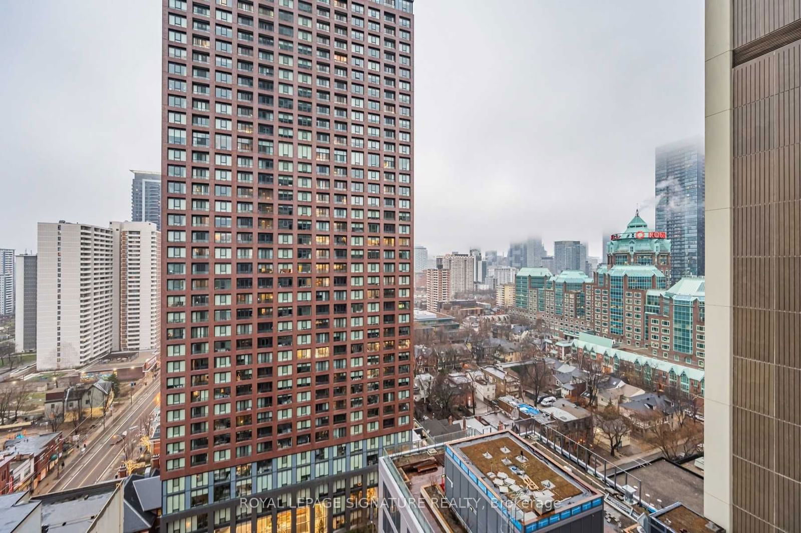 395 Bloor St E, unit 1412 for rent