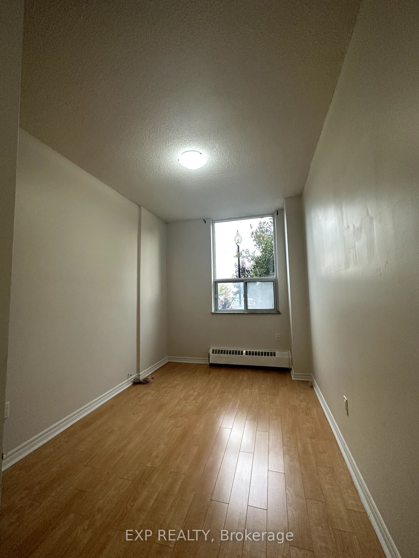 175 Hilda Ave S, unit 102 for rent