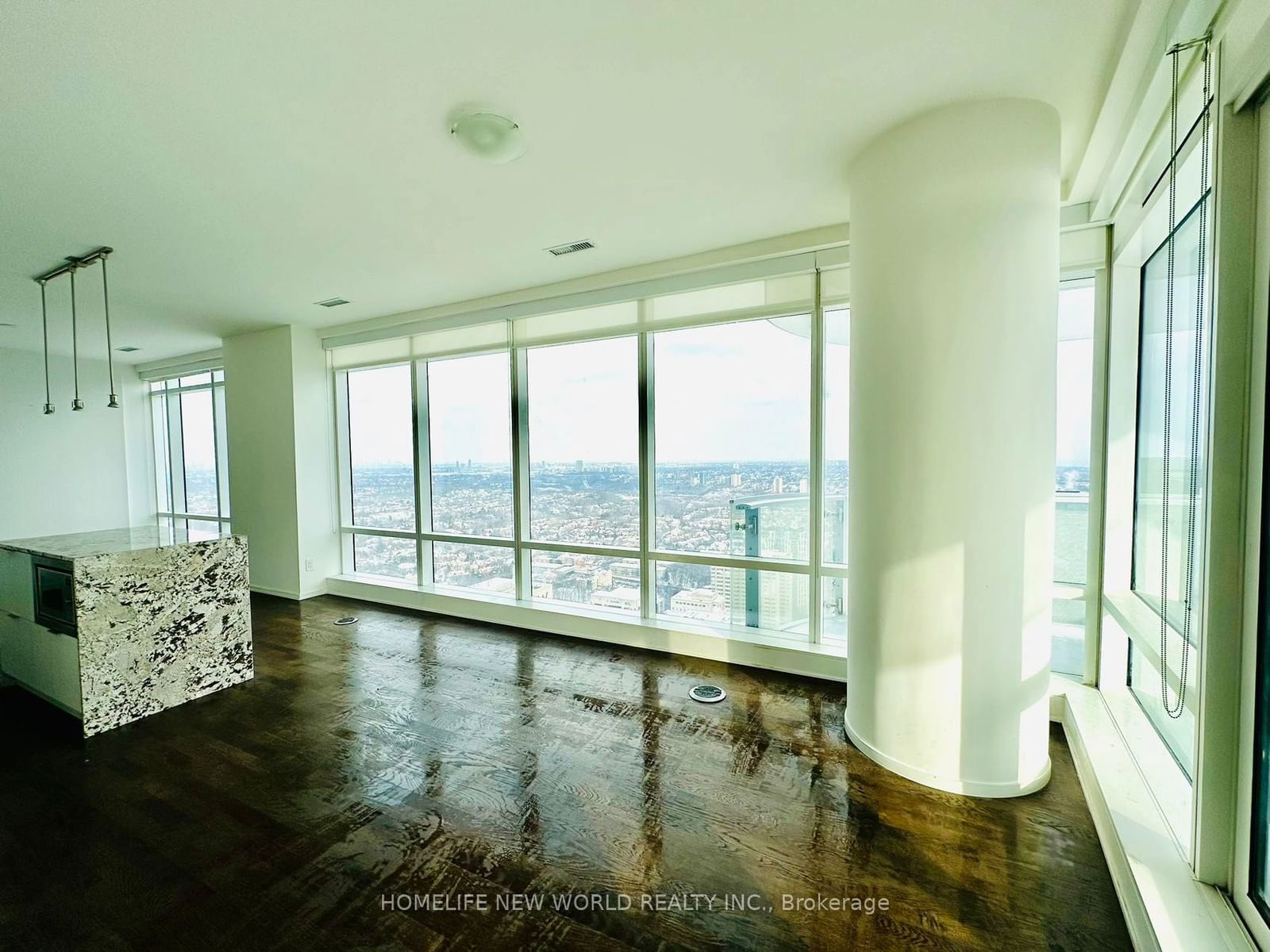 1 Bloor St E, unit 5004 for rent