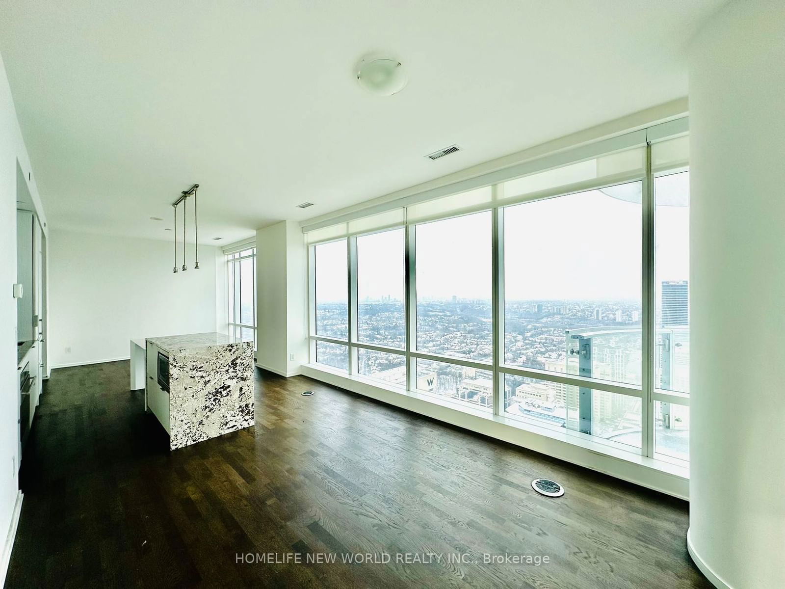 1 Bloor St E, unit 5004 for rent