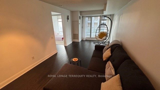 2181 Yonge St, unit 1903 for rent