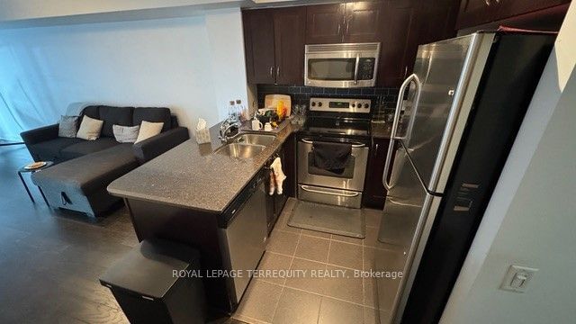 2181 Yonge St, unit 1903 for rent