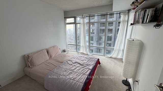 2181 Yonge St, unit 1903 for rent