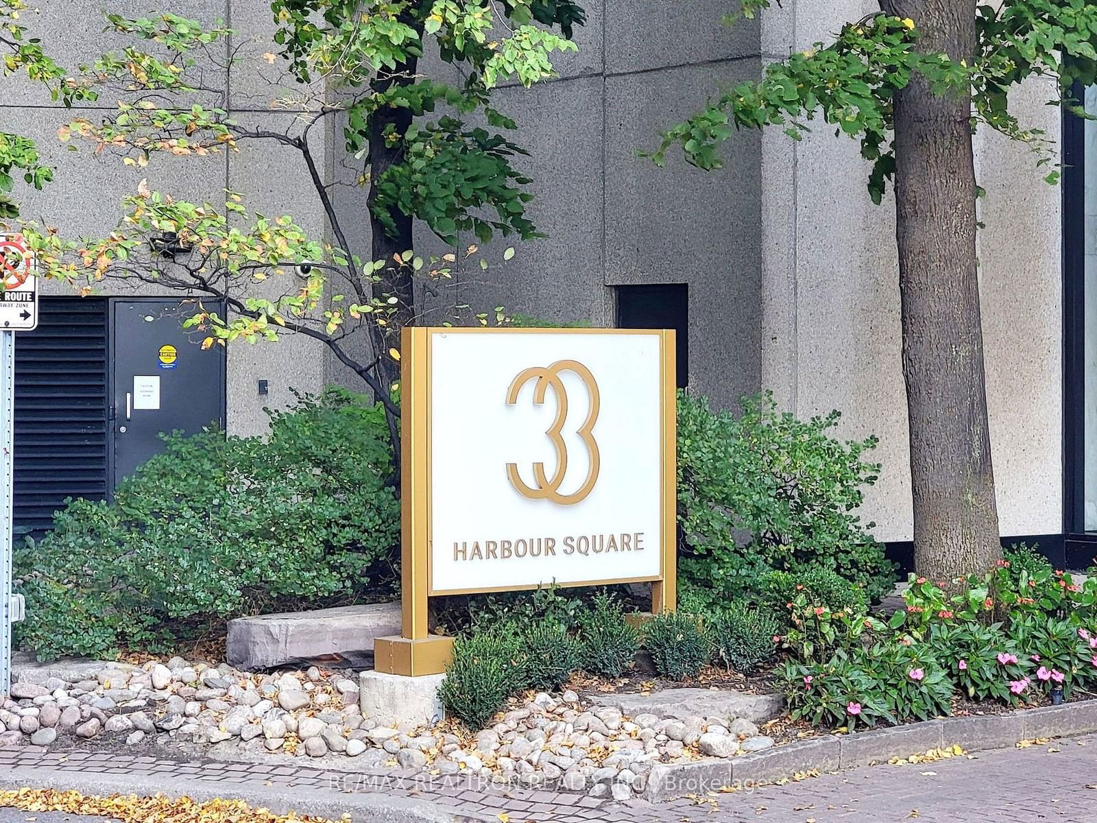 33 Harbour Sq, unit 3004 for sale