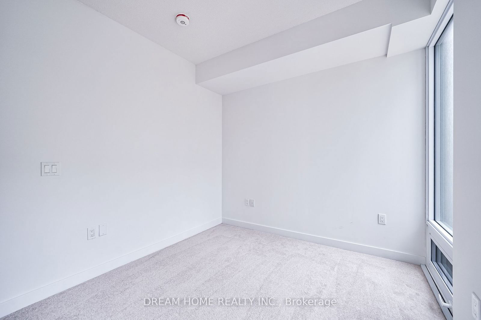 234 Simcoe St, unit 1003 for rent