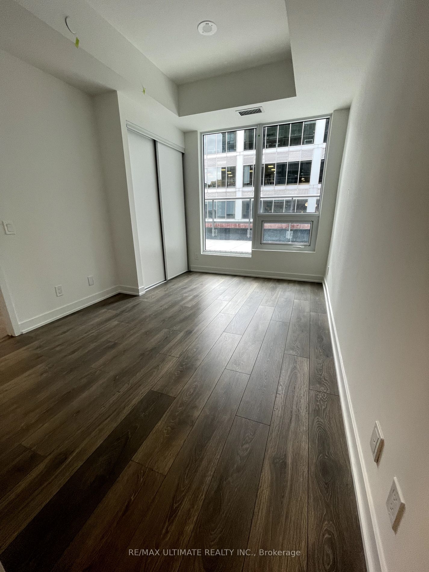 108 Peter St, unit 805 for rent