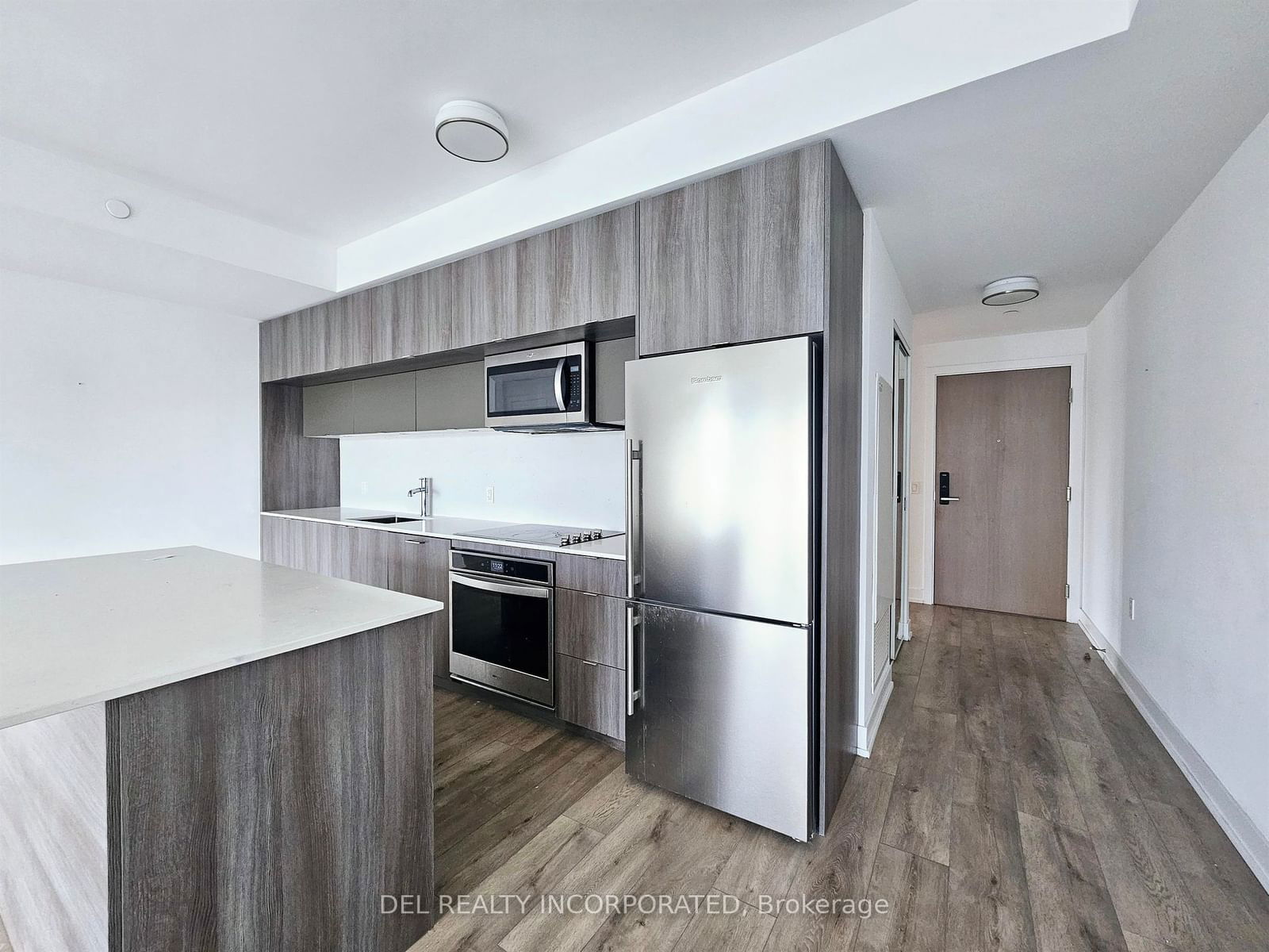 575 Bloor St E, unit 2102 for rent