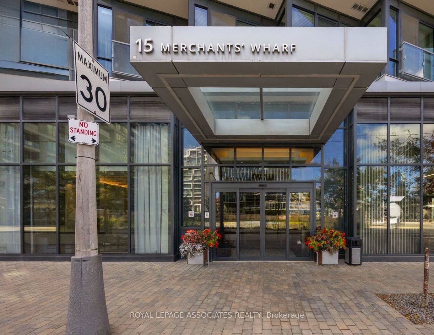 15 Merchants' Wharf, unit 507 for sale