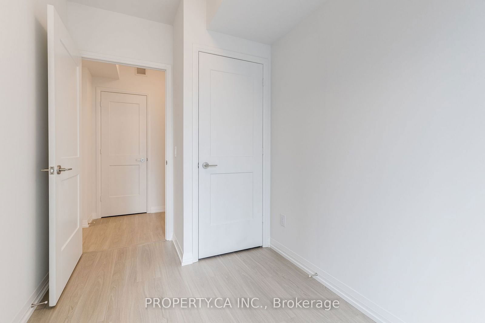 8 Widmer St, unit 2709 for rent