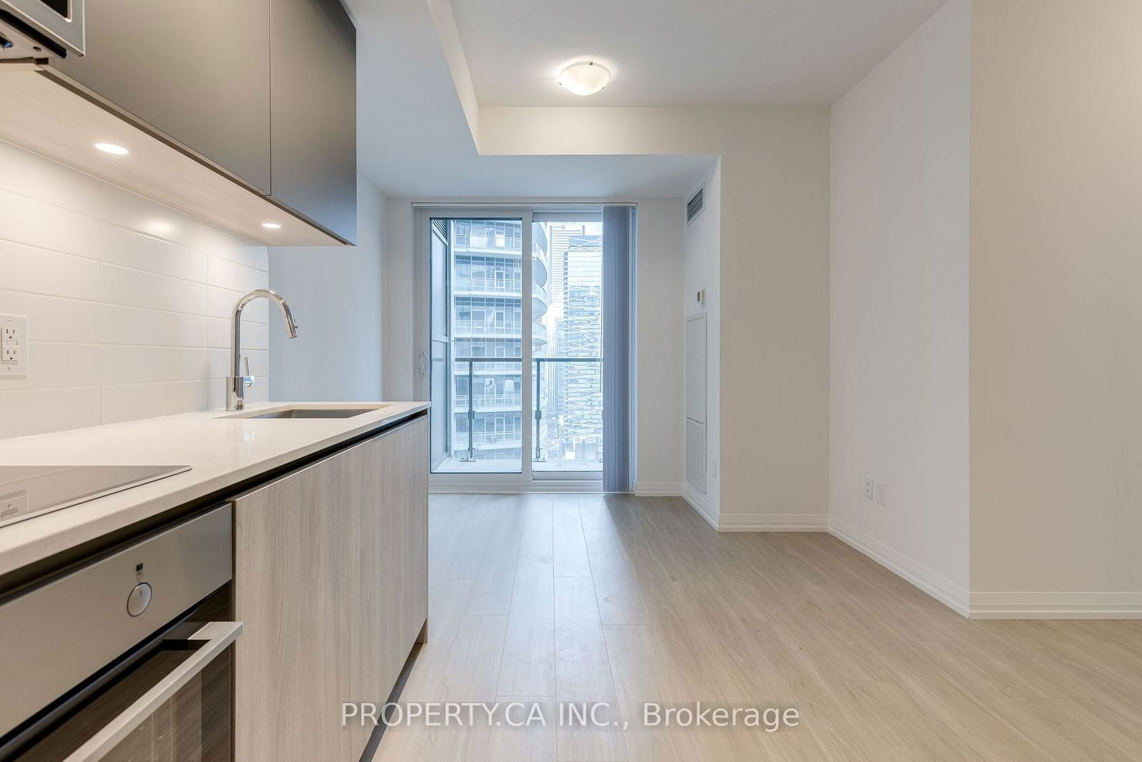 8 Widmer St, unit 2709 for rent