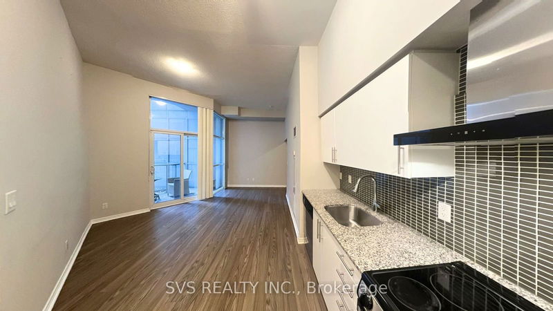 352 Front St W, unit 212 for rent