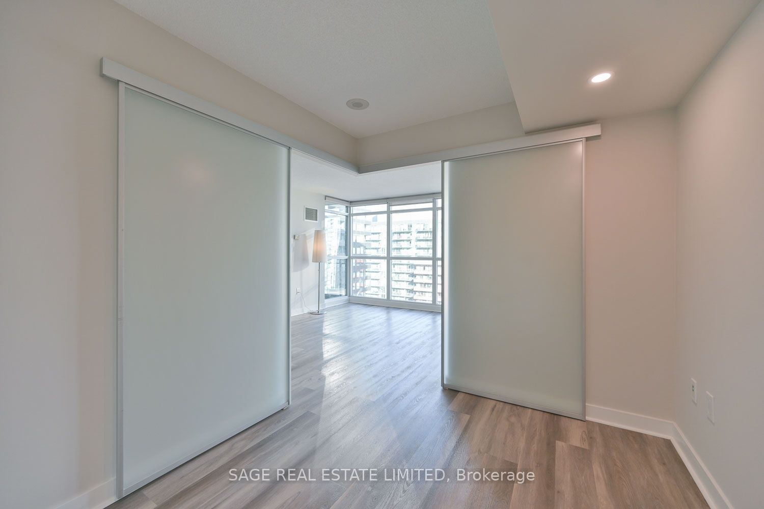 8 Telegram Mews, unit 1605 for rent