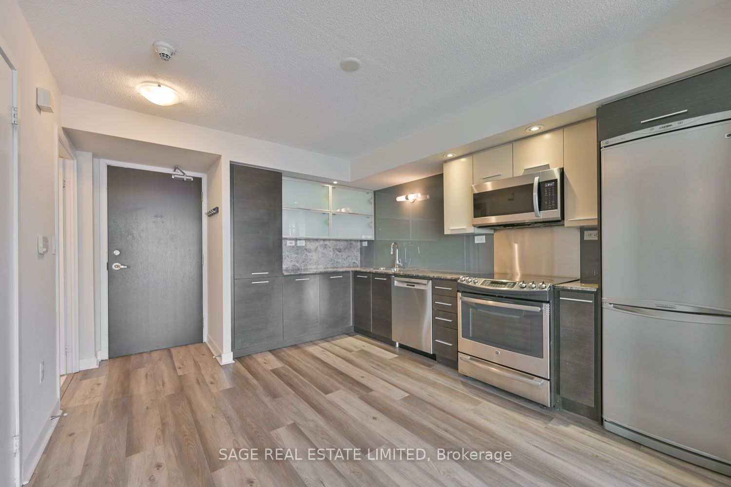 8 Telegram Mews, unit 1605 for rent