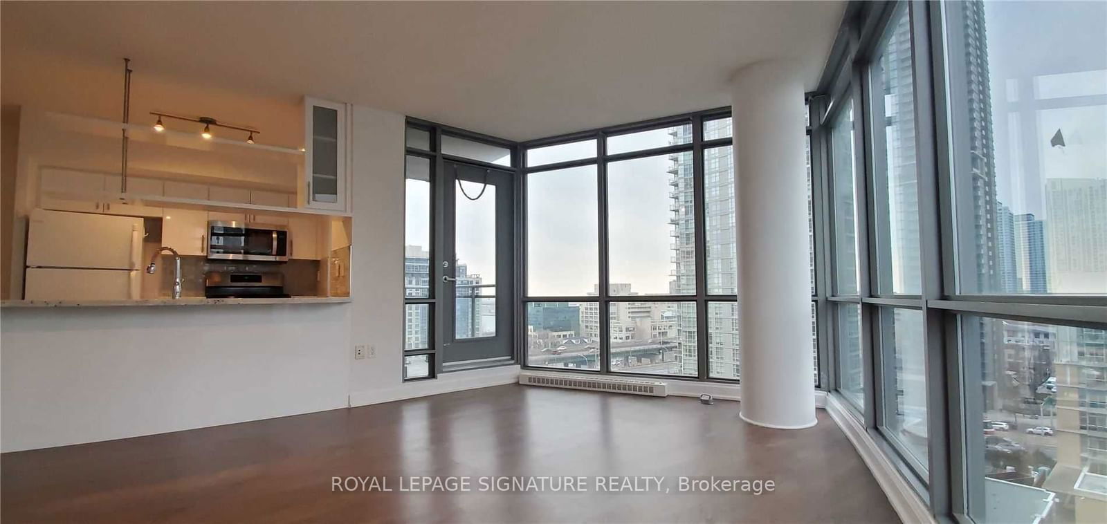 3 Navy Wharf Crt, unit 1103 for rent