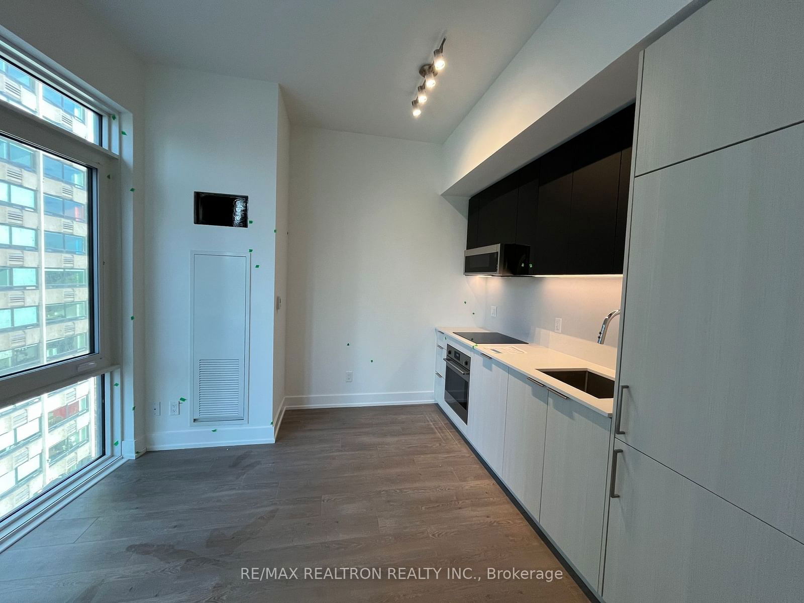 308 Jarvis St, unit 1010 for rent