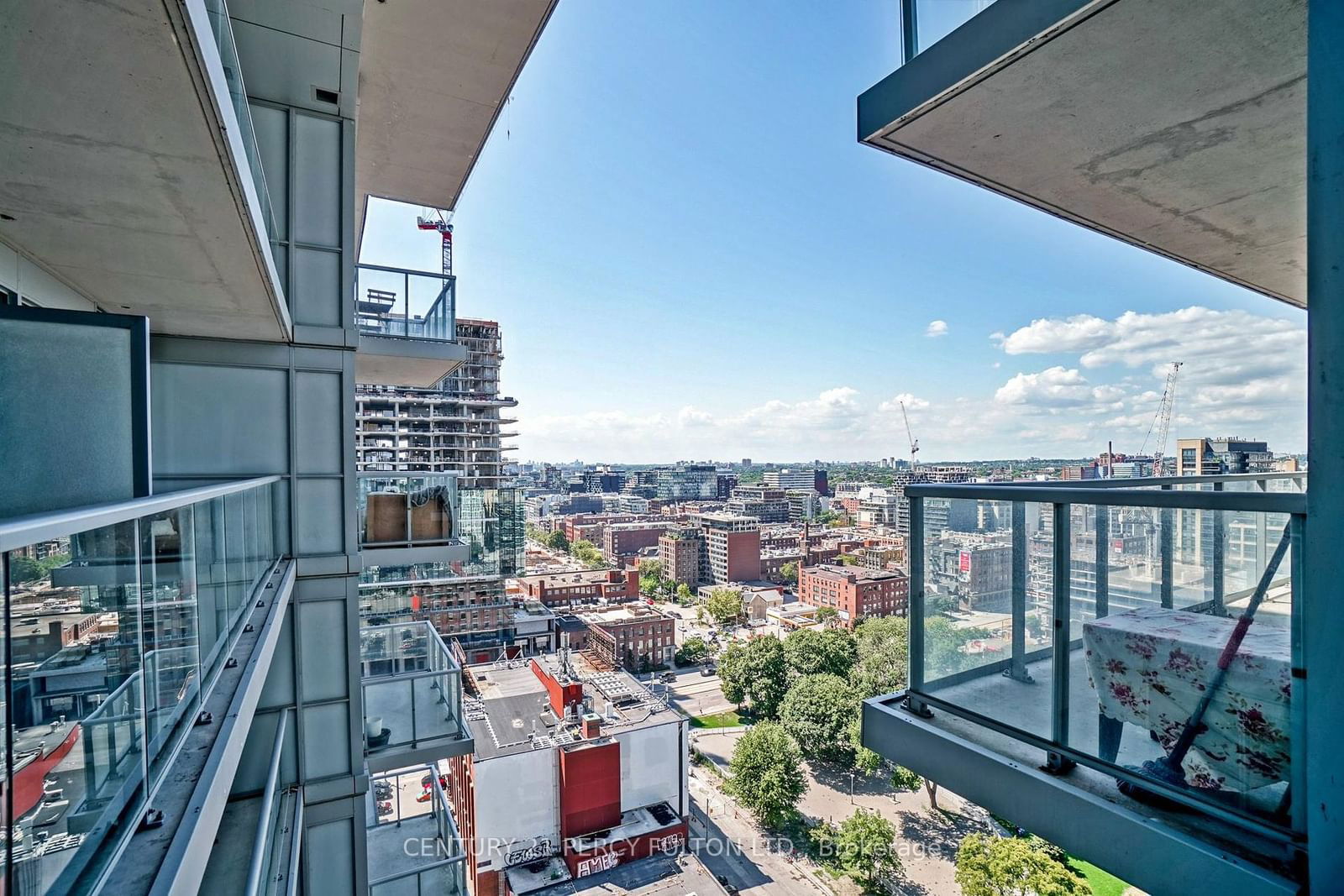 352 Front St W, unit 2211 for sale