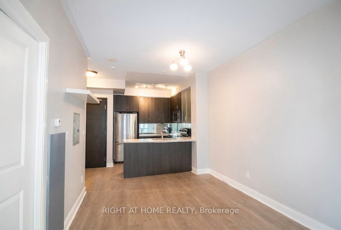 18 Yorkville Ave, unit 903 for rent