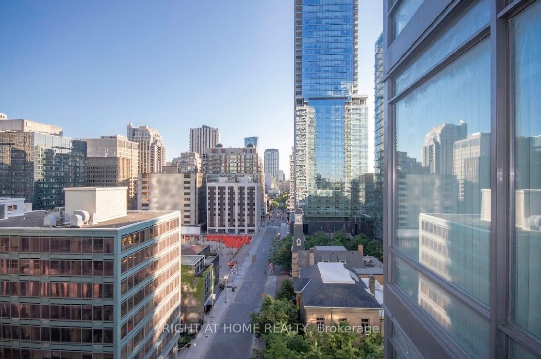 18 Yorkville Ave, unit 903 for rent