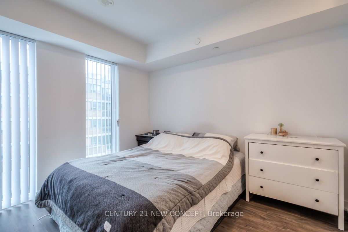 50 McCaul St, unit 510 for rent