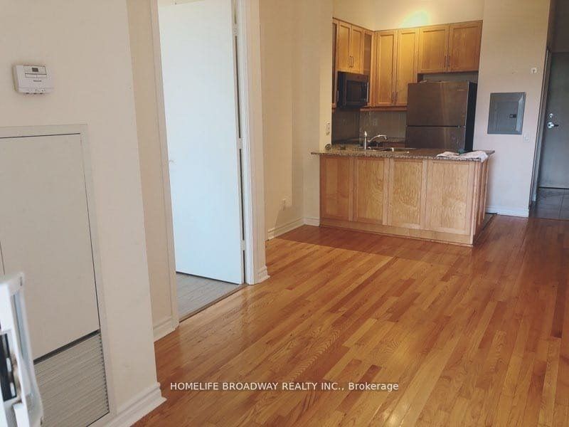 60 Byng Ave, unit 201 for rent