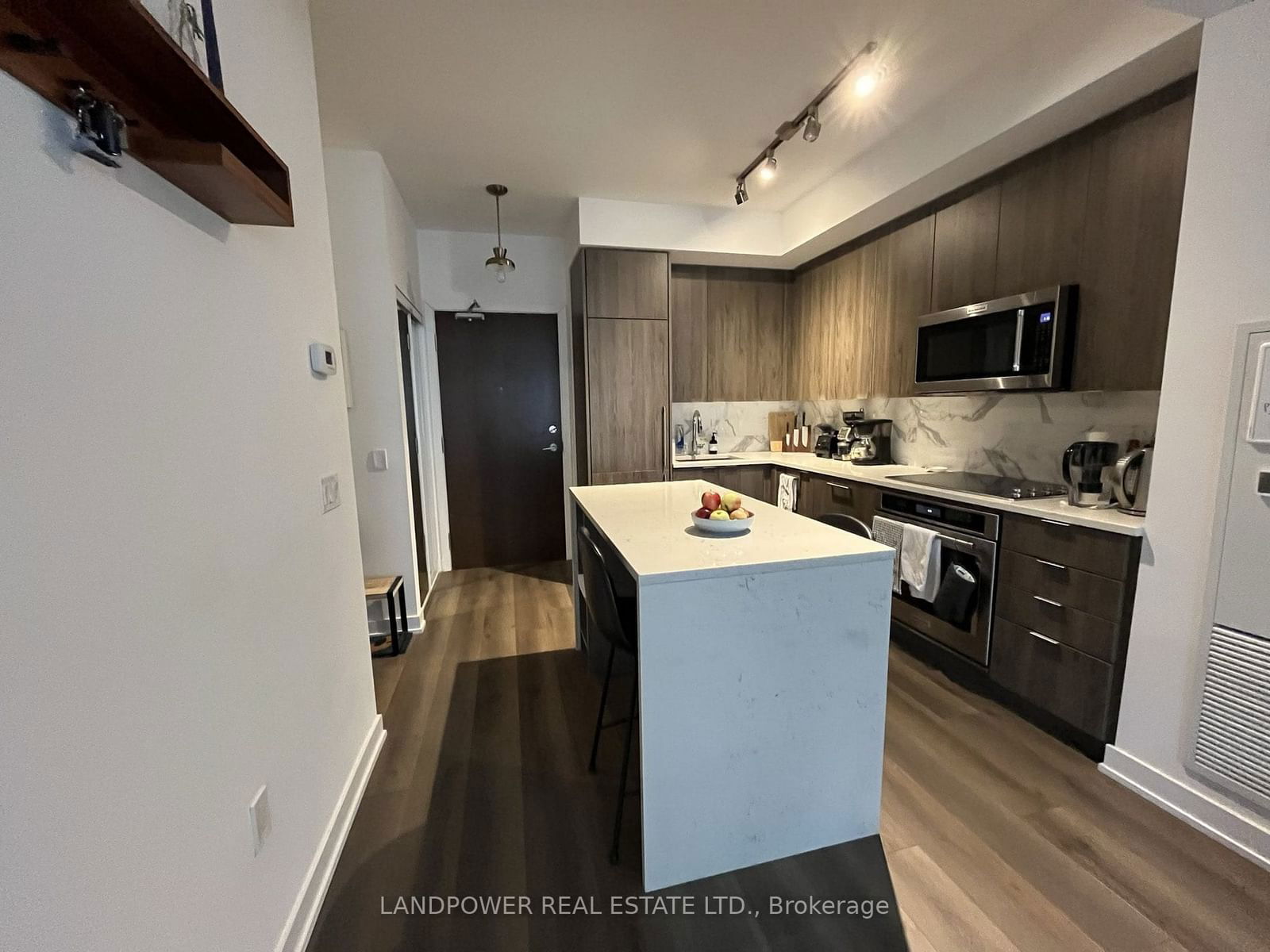 38 Iannuzzi St, unit 632 for rent