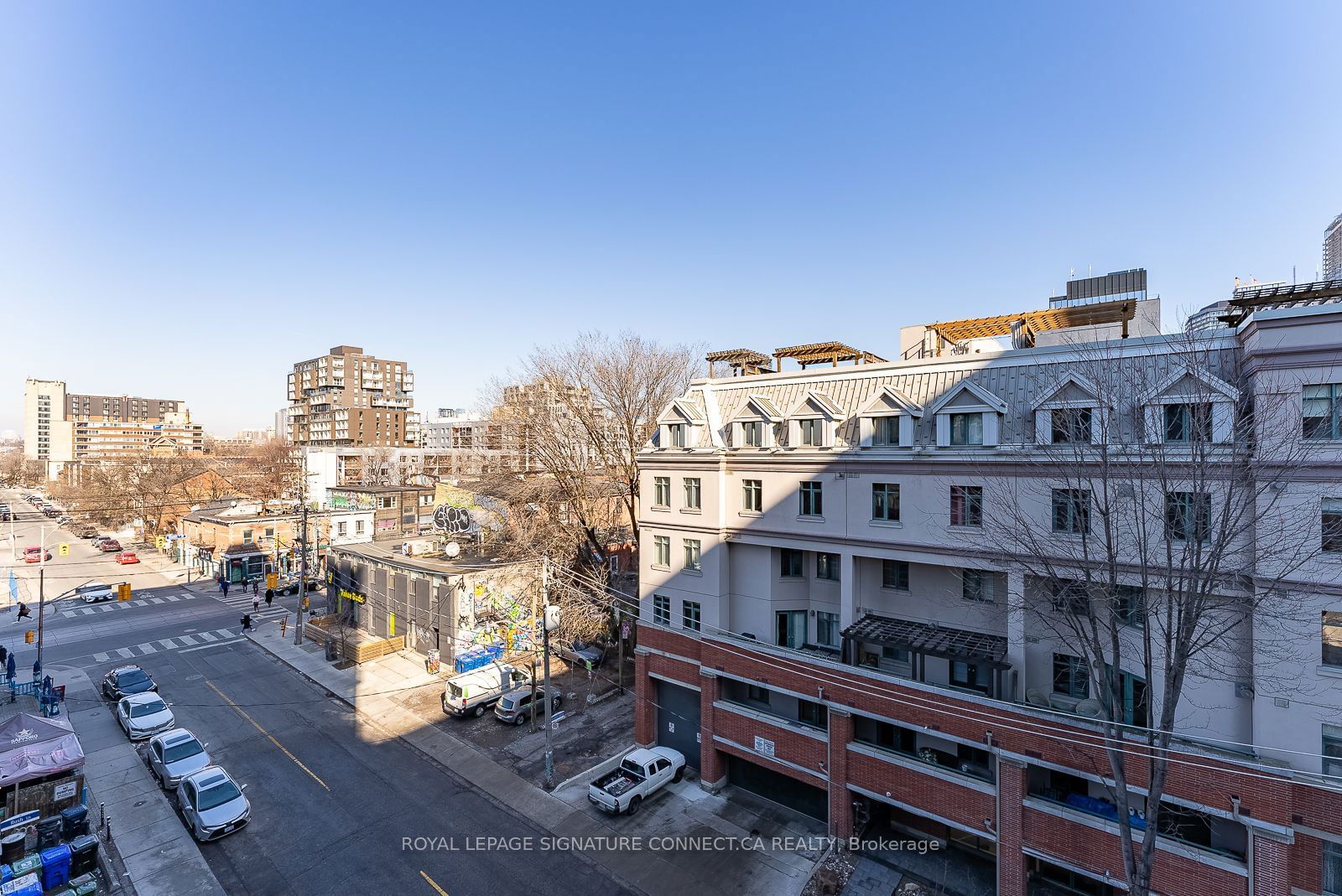 2 Augusta Ave, unit 504 for rent