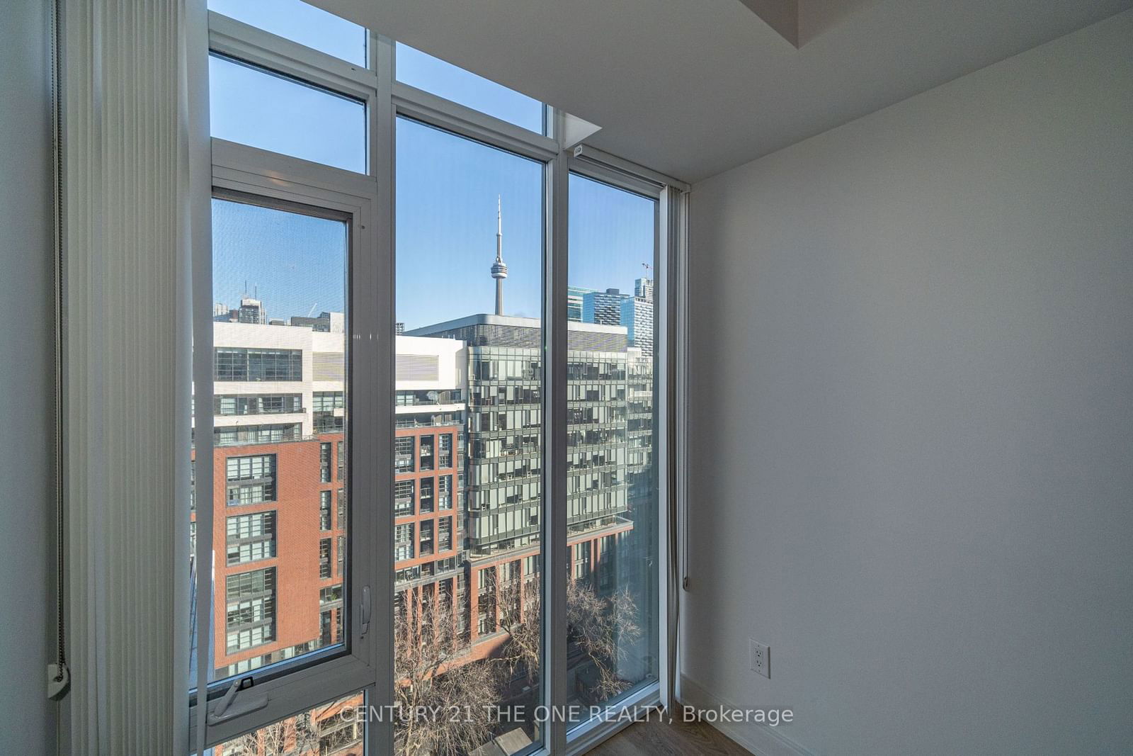 525 Adelaide St W, unit PH20 for sale