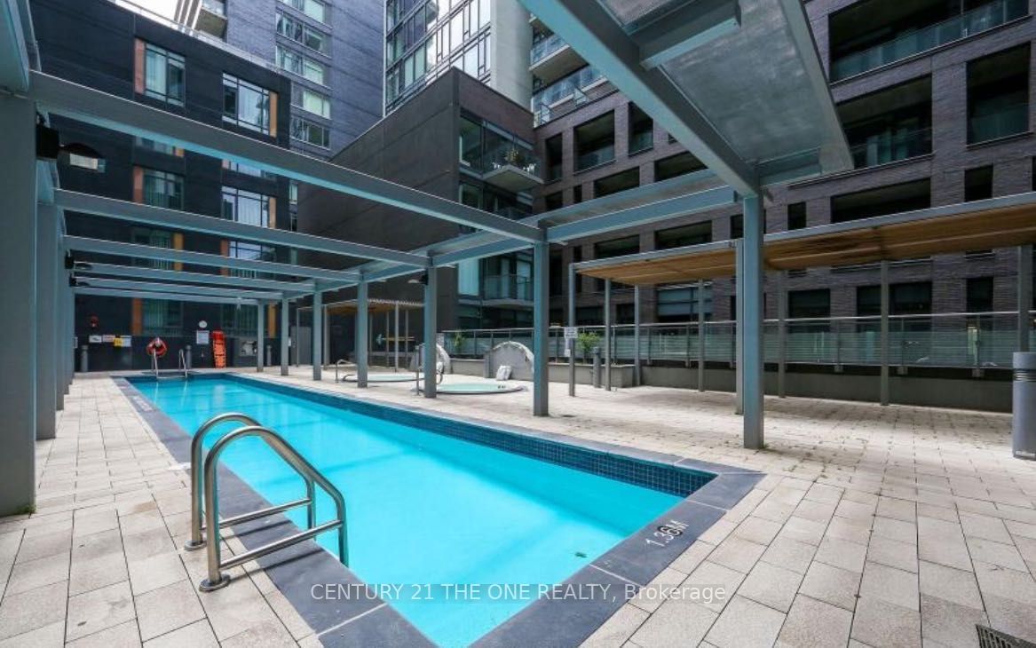 525 Adelaide St W, unit PH20 for sale