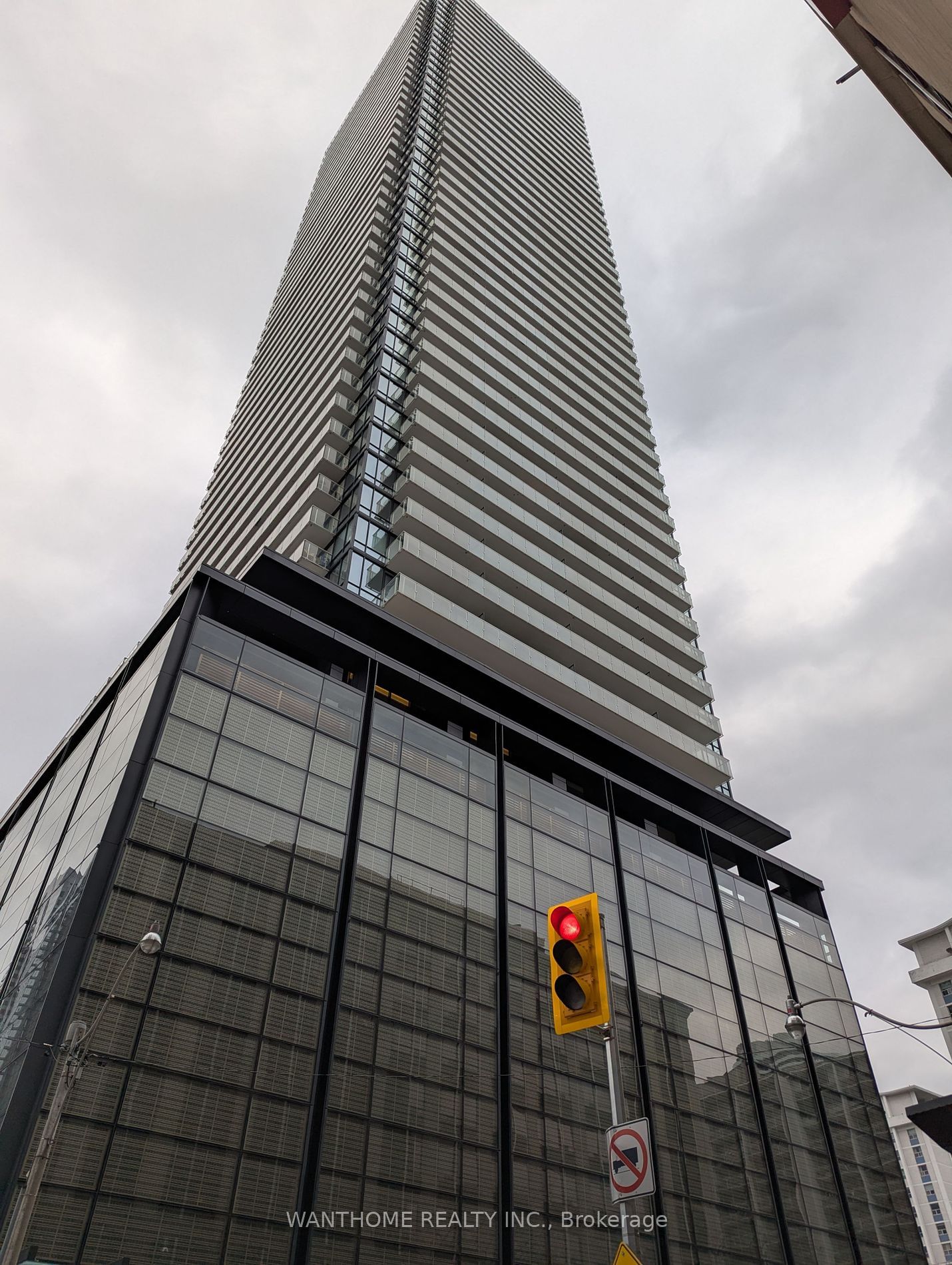 501 Yonge St, unit 2205 for rent