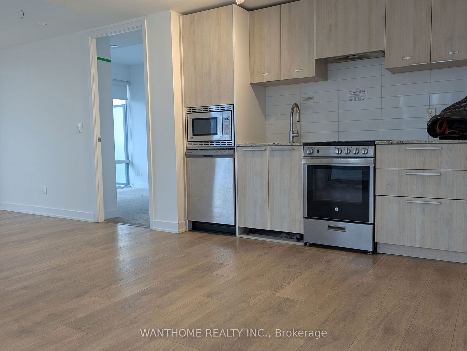 501 Yonge St, unit 2205 for rent