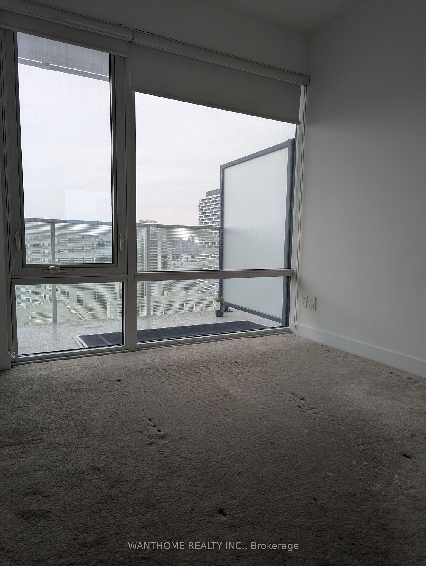 501 Yonge St, unit 2205 for rent