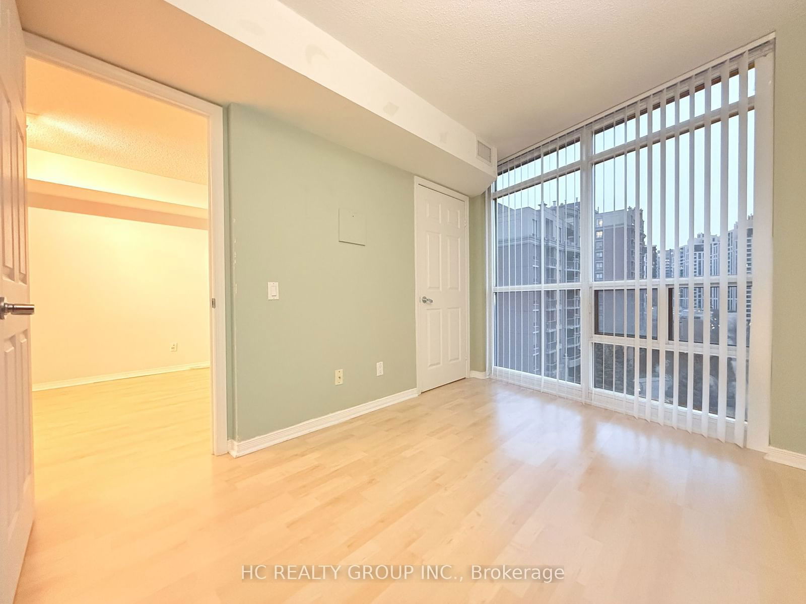 30 Harrison Garden Blvd, unit 801 for rent