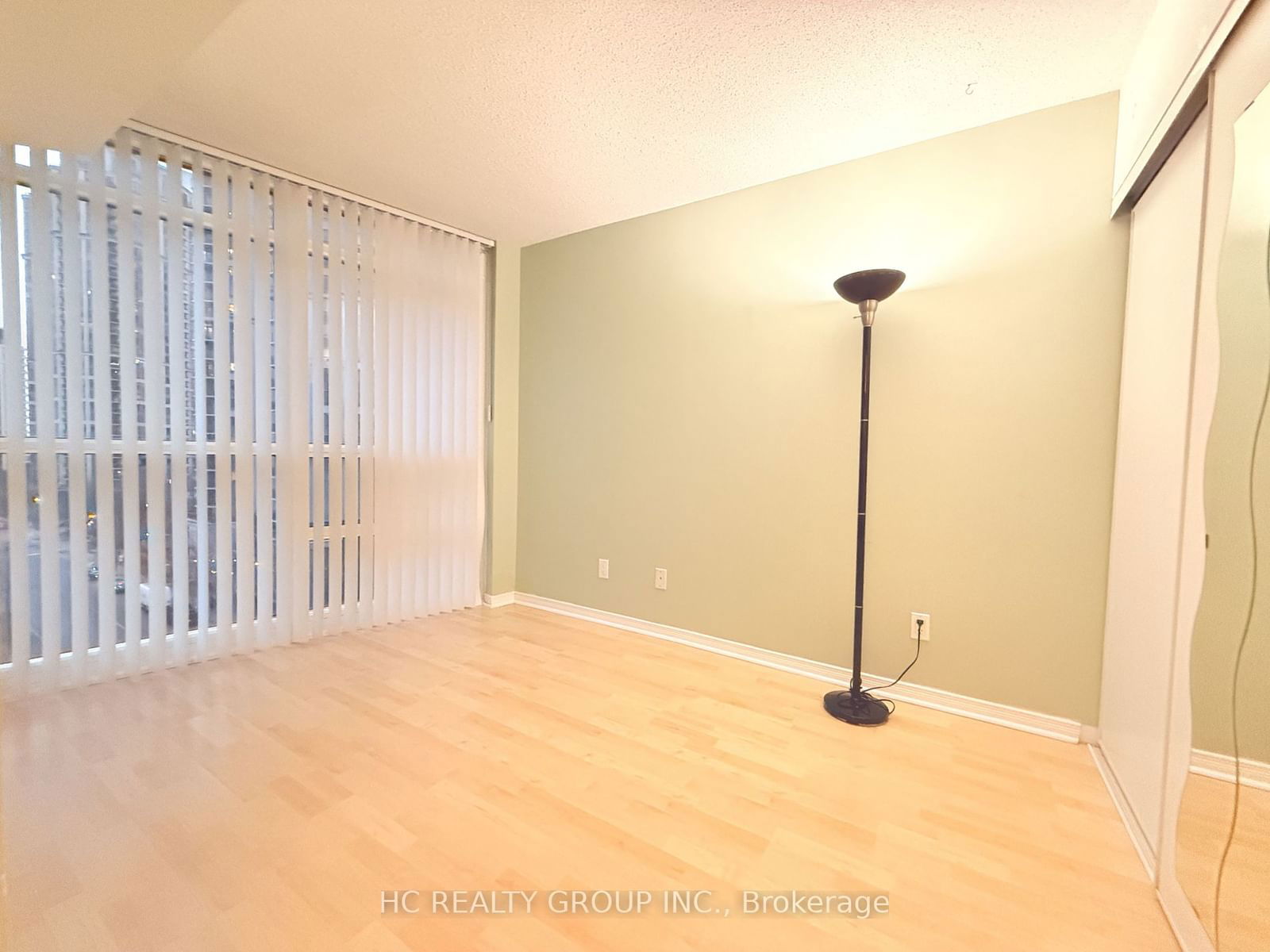 30 Harrison Garden Blvd, unit 801 for rent