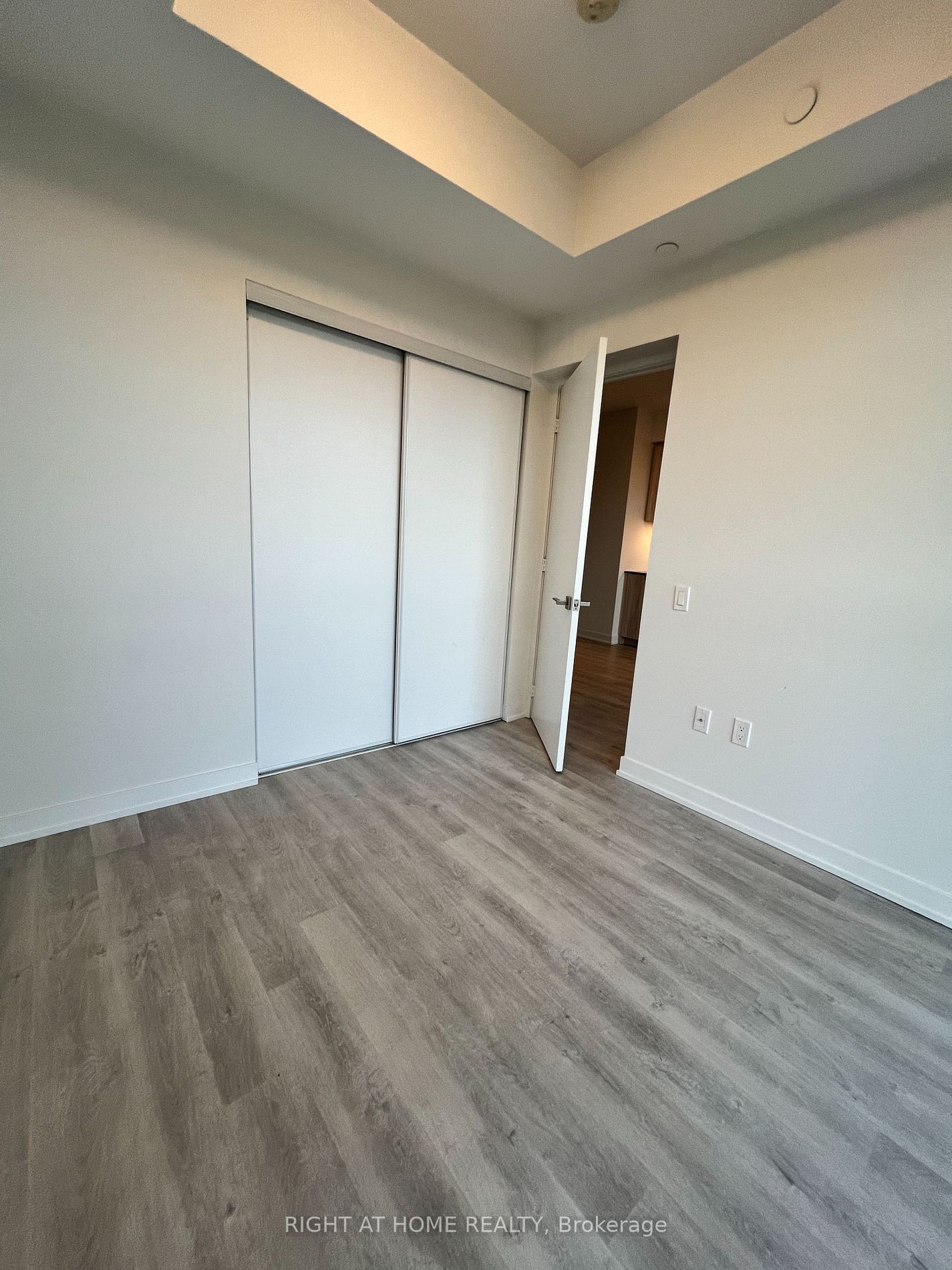 50 ORDNANCE St, unit 2407 for rent