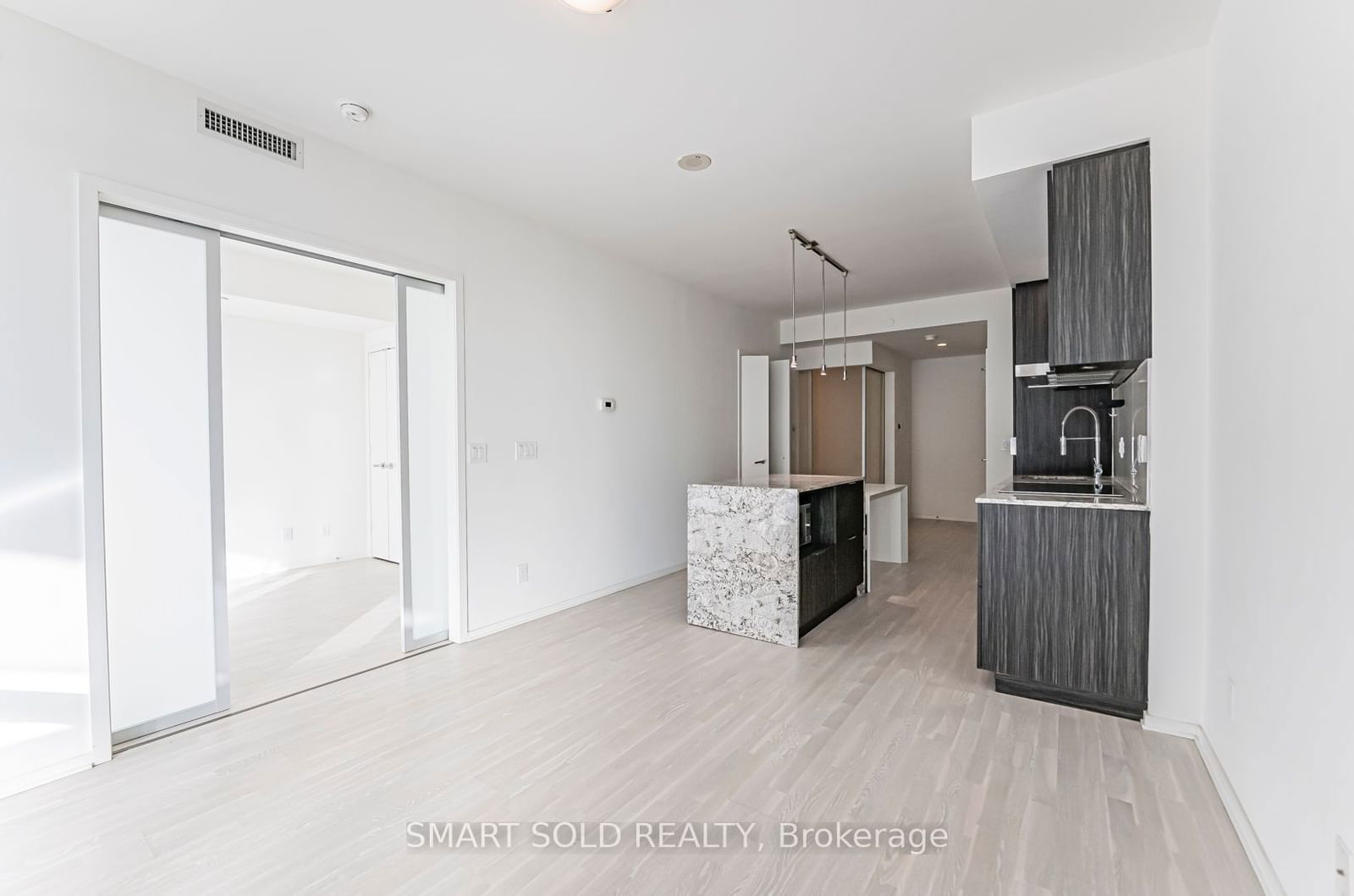 1 Bloor St E, unit 2508 for rent