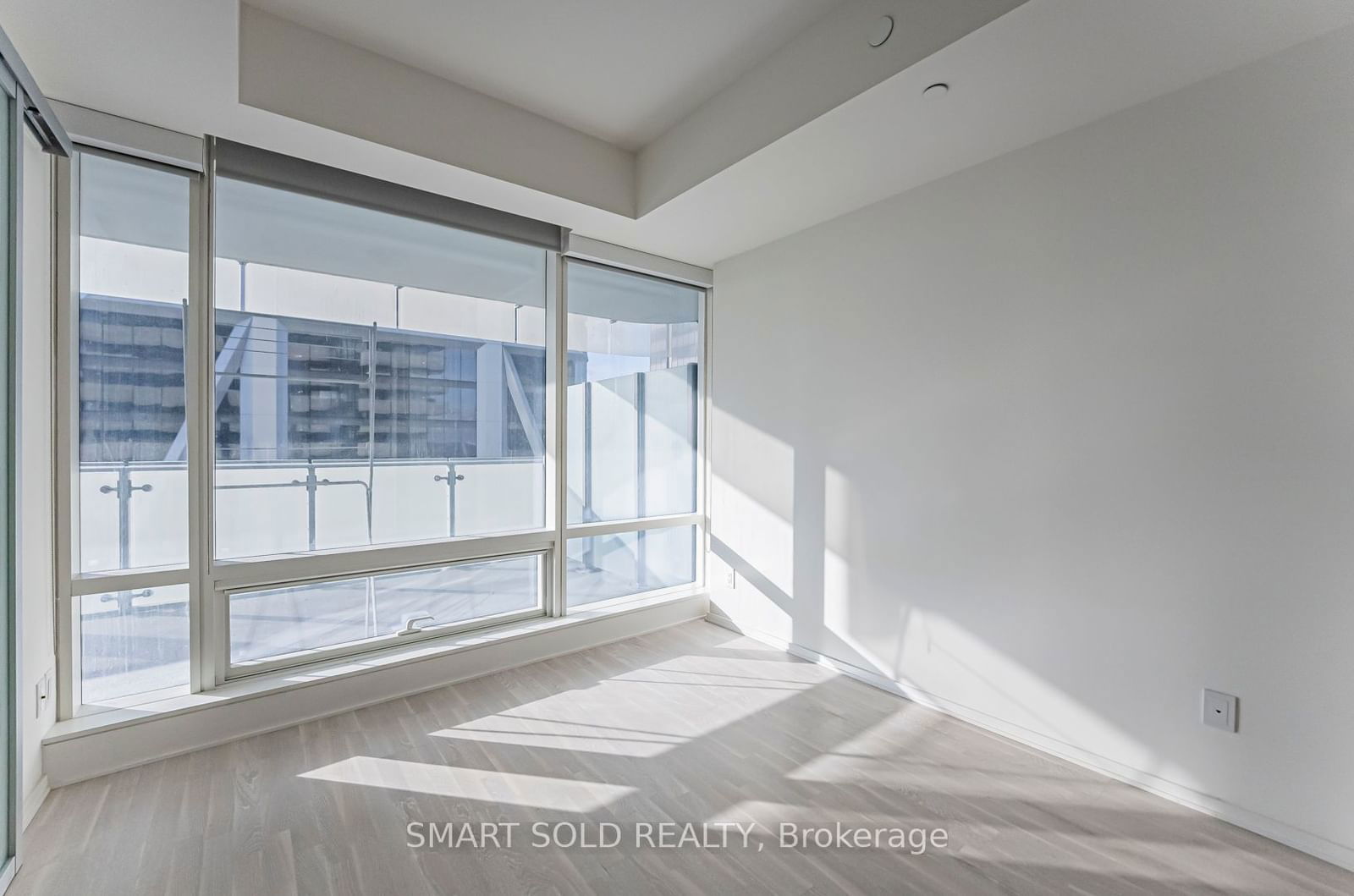 1 Bloor St E, unit 2508 for rent