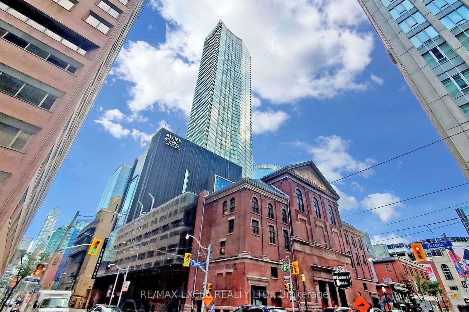 197 Yonge St, unit 2604 for rent