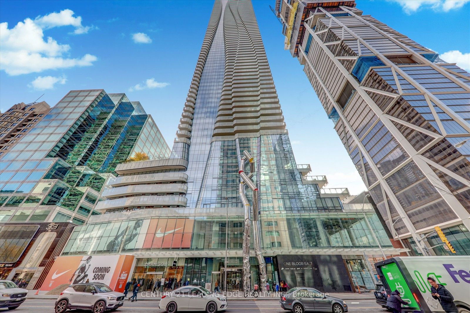 1 Bloor St E, unit 416 for rent