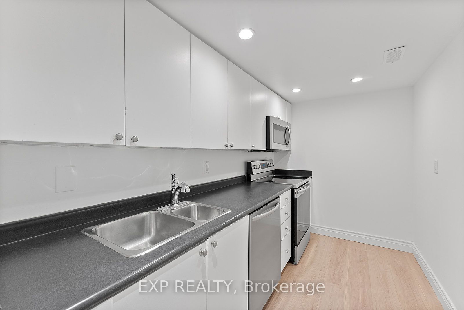 12 Portland St, unit THB for rent